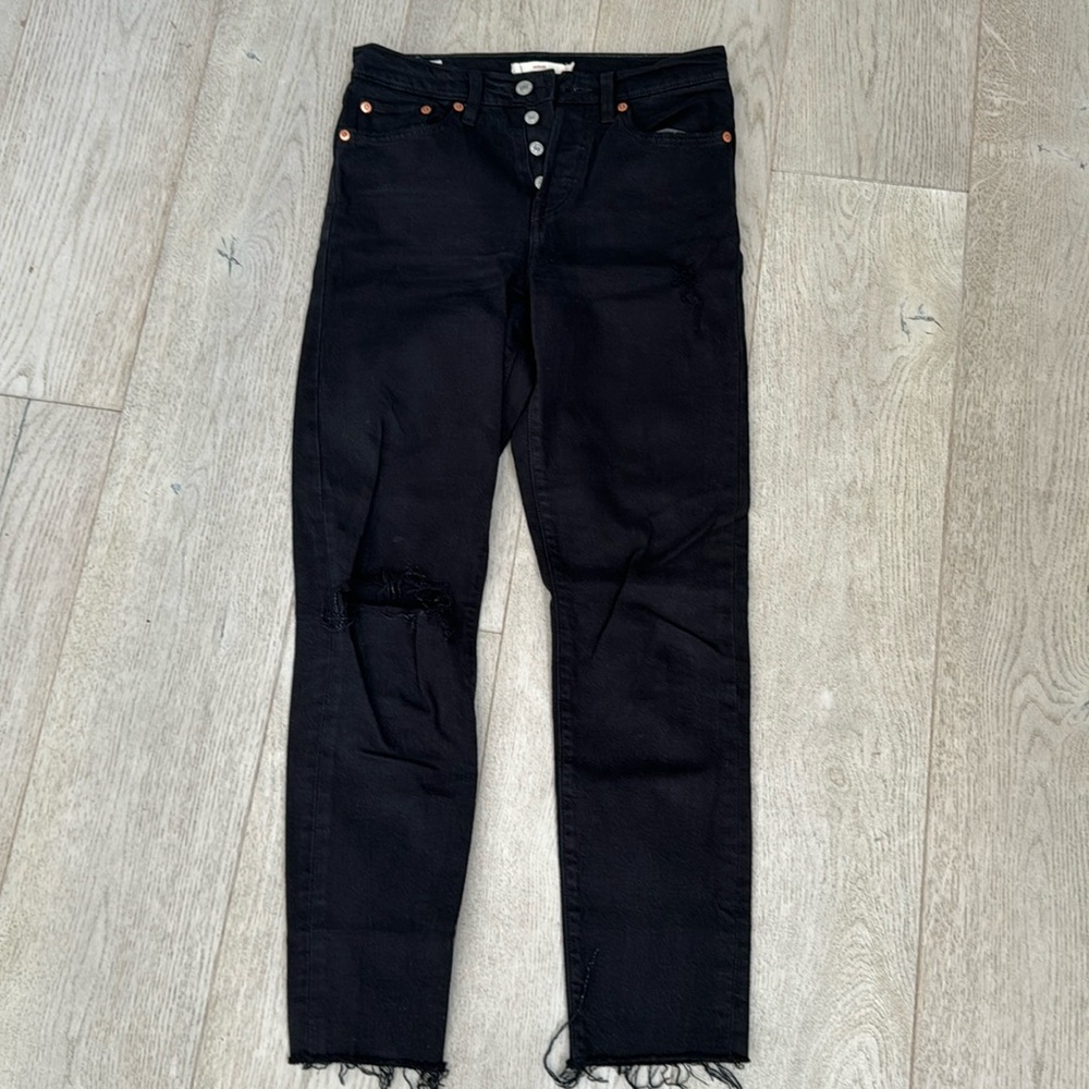 Levi’s wedgie jeans